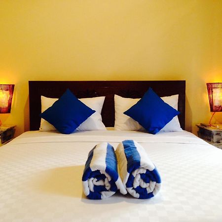 Chillin Kuta Homestay Экстерьер фото