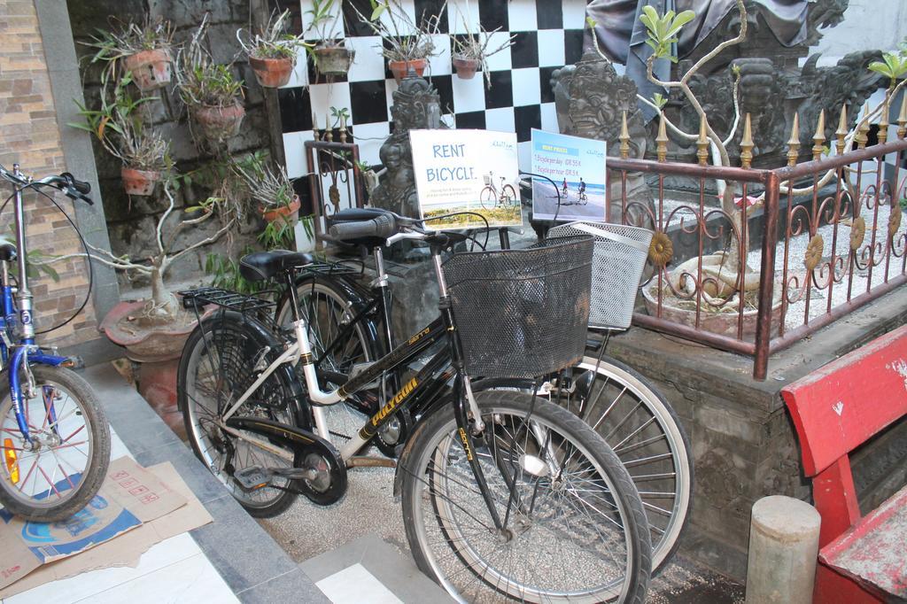 Chillin Kuta Homestay Экстерьер фото