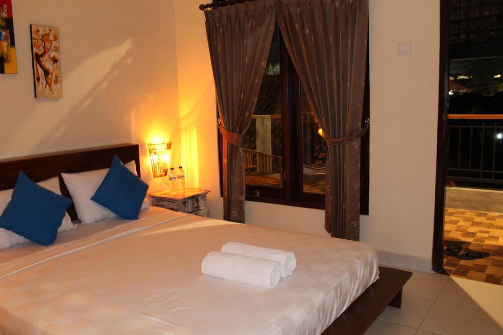 Chillin Kuta Homestay Экстерьер фото