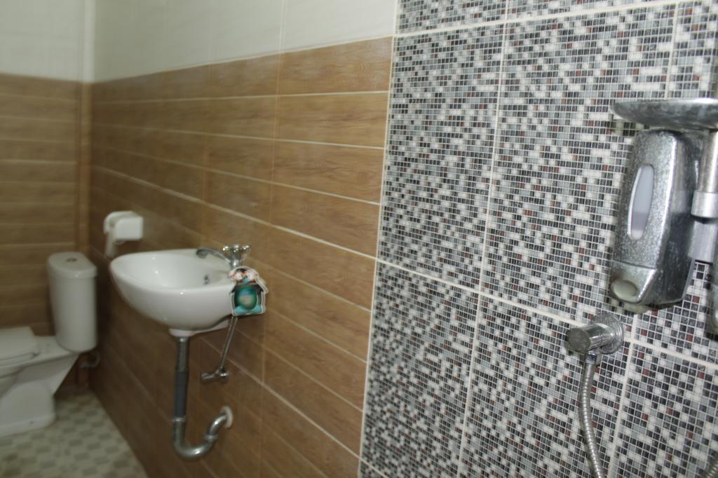 Chillin Kuta Homestay Экстерьер фото