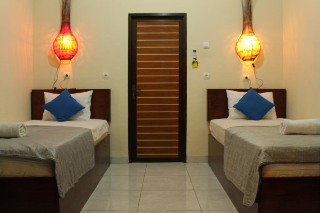 Chillin Kuta Homestay Экстерьер фото