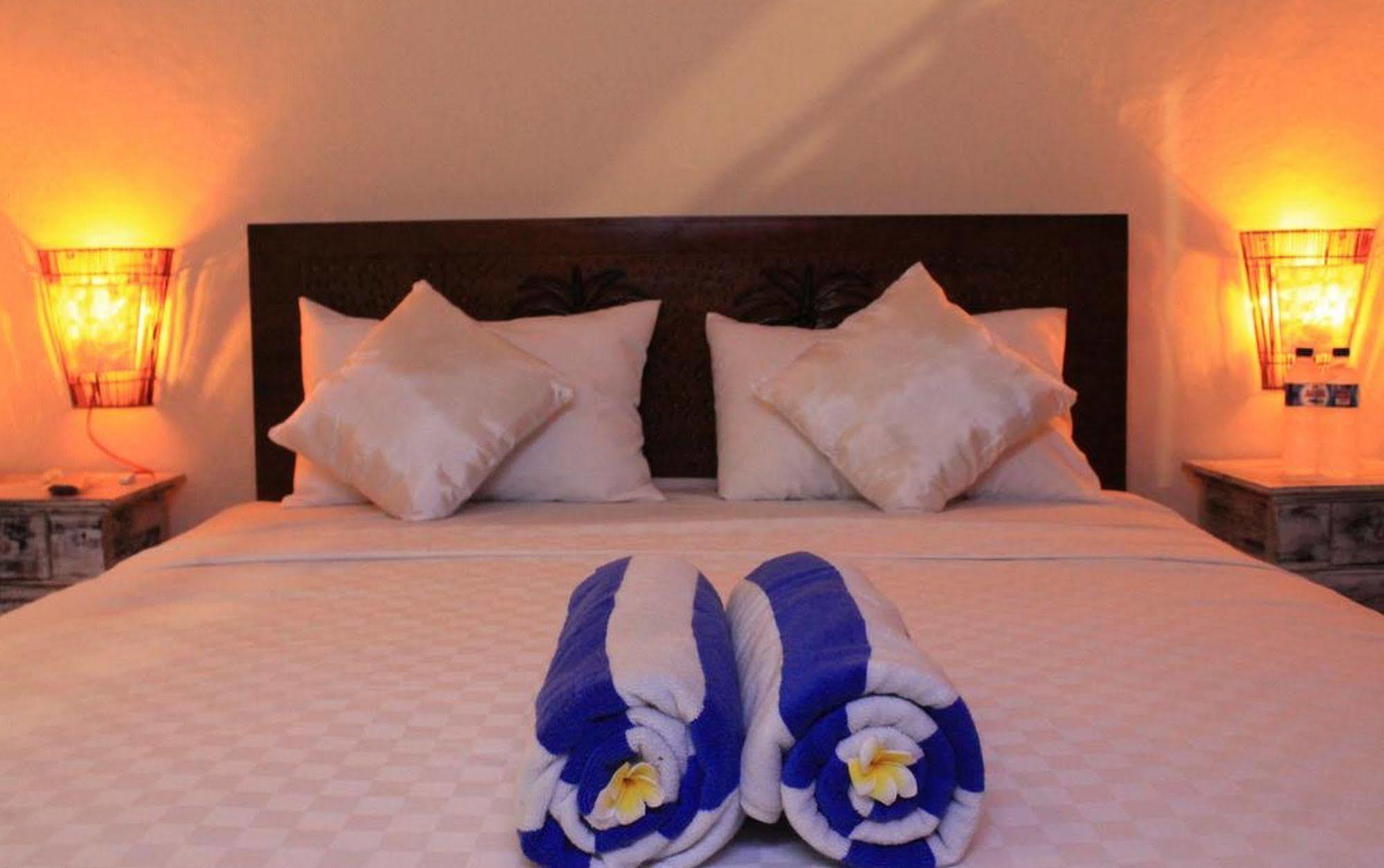 Chillin Kuta Homestay Экстерьер фото